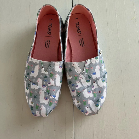 TOMS Alpargata Lovable Llama Print‎ Gray Flats Shoes Size 7 Wide - Picture 1 of 6